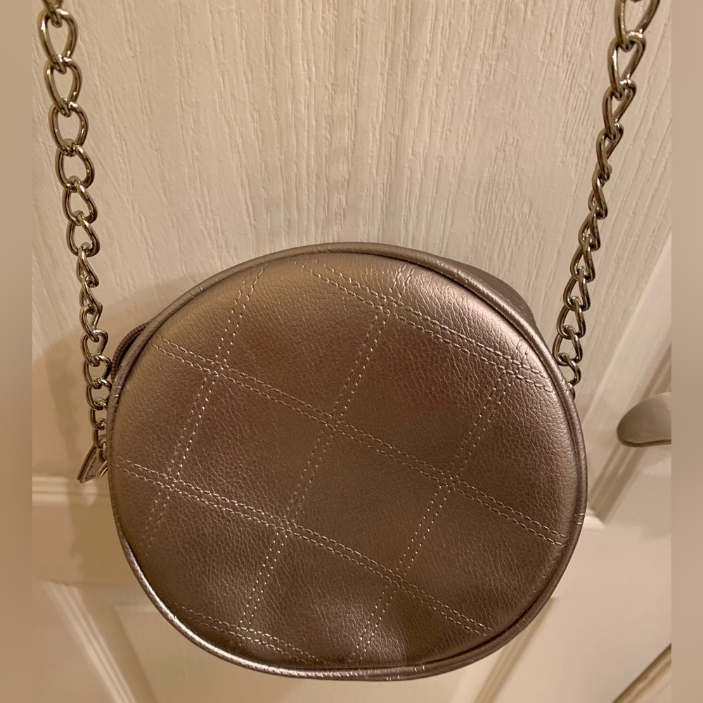 No Name Brand Purse